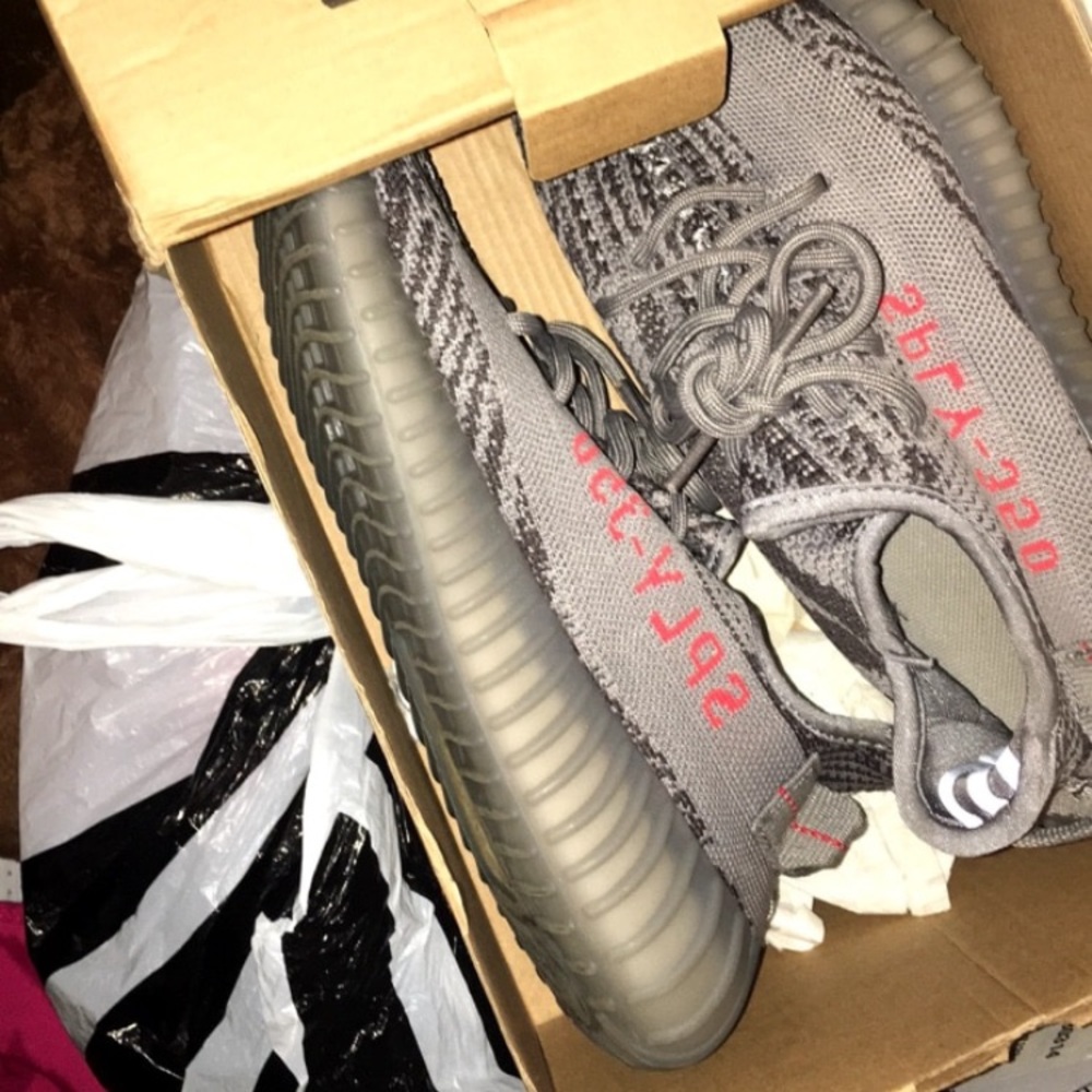 Yeezy Boost 350 v2